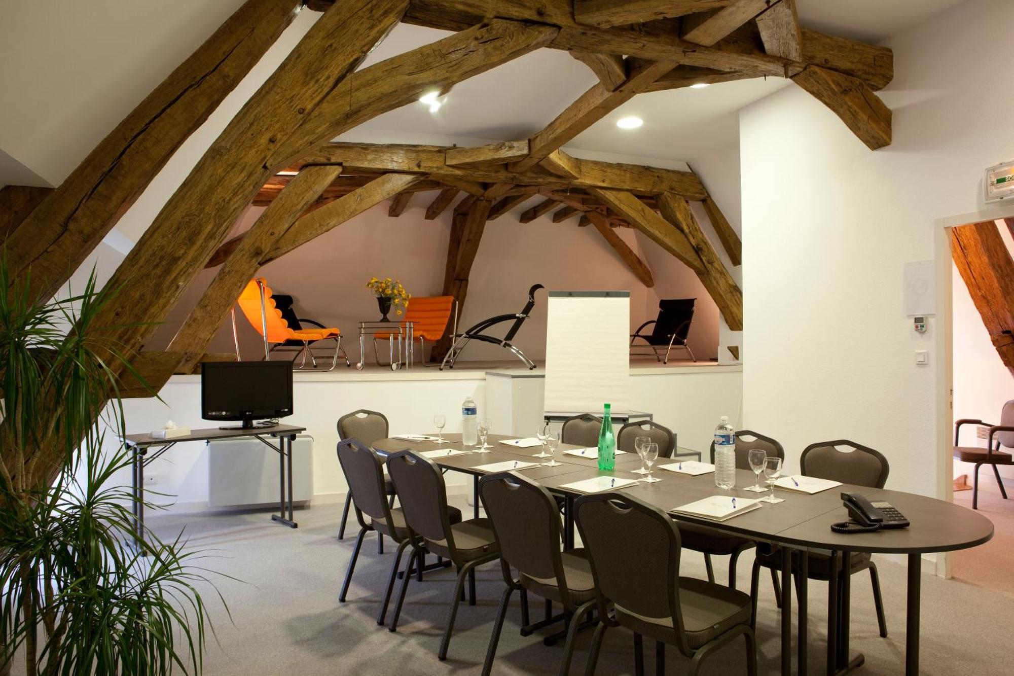 Hotel L'Oree Des Vignes Gilly-lès-Cîteaux Buitenkant foto