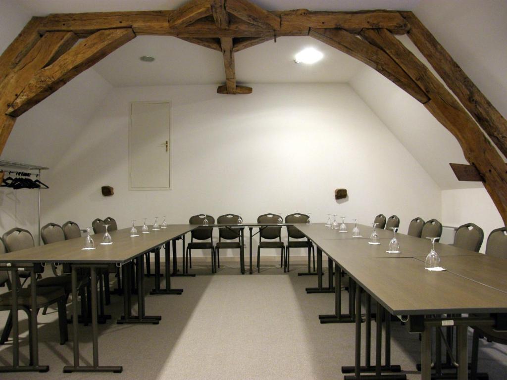 Hotel L'Oree Des Vignes Gilly-lès-Cîteaux Buitenkant foto